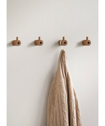 Wooden -Knagg