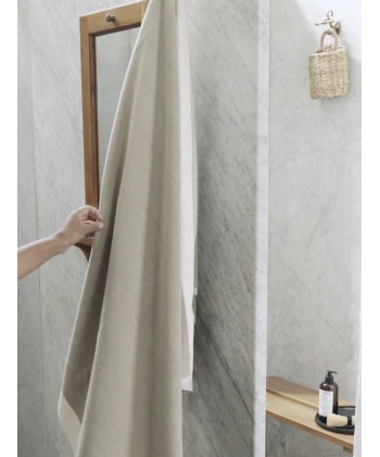 Vipp104 Badehåndkle 76x135, Khaki - Bilde 3