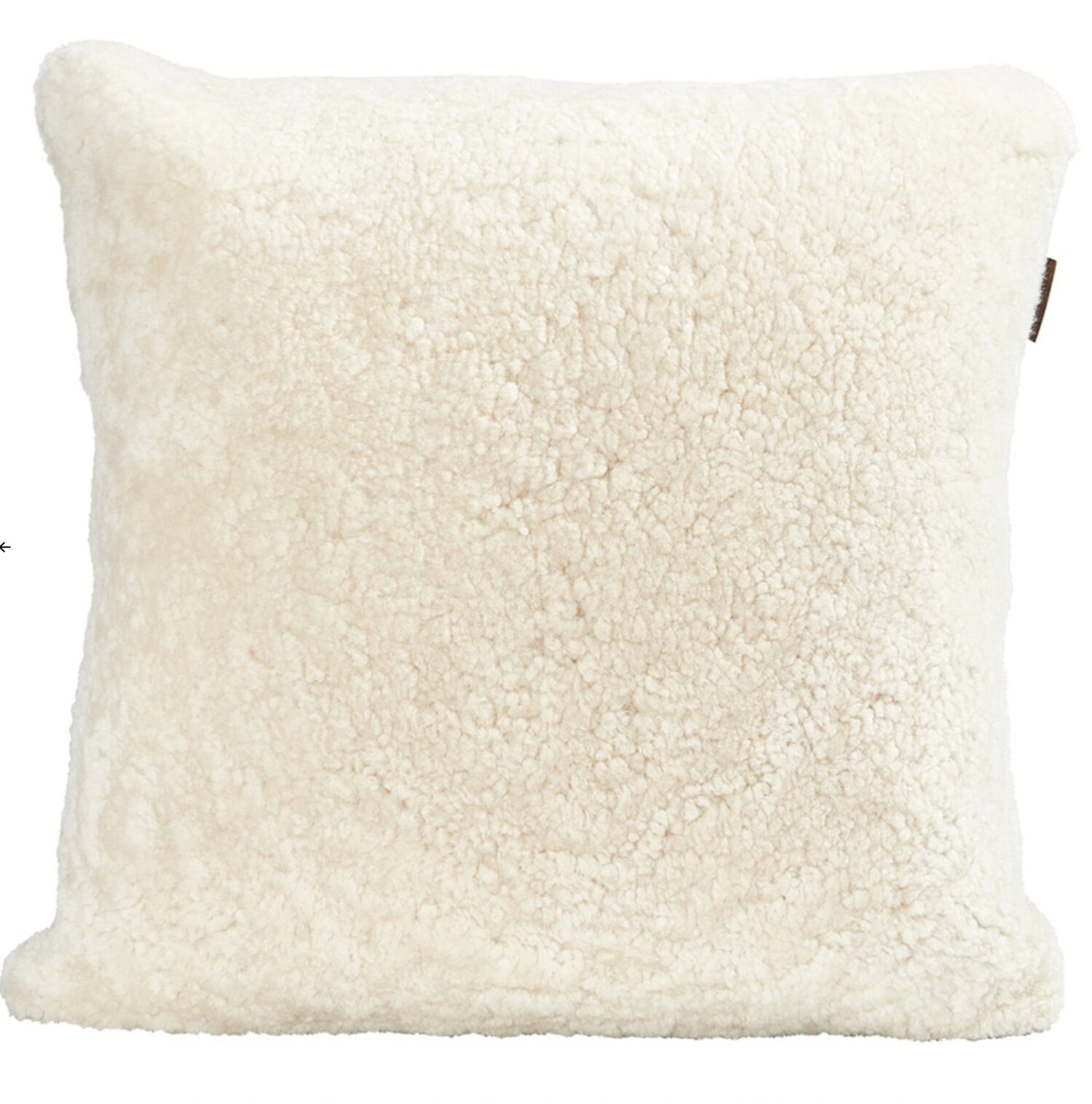 Pute Alice i saueskinn 50x50 -Creme