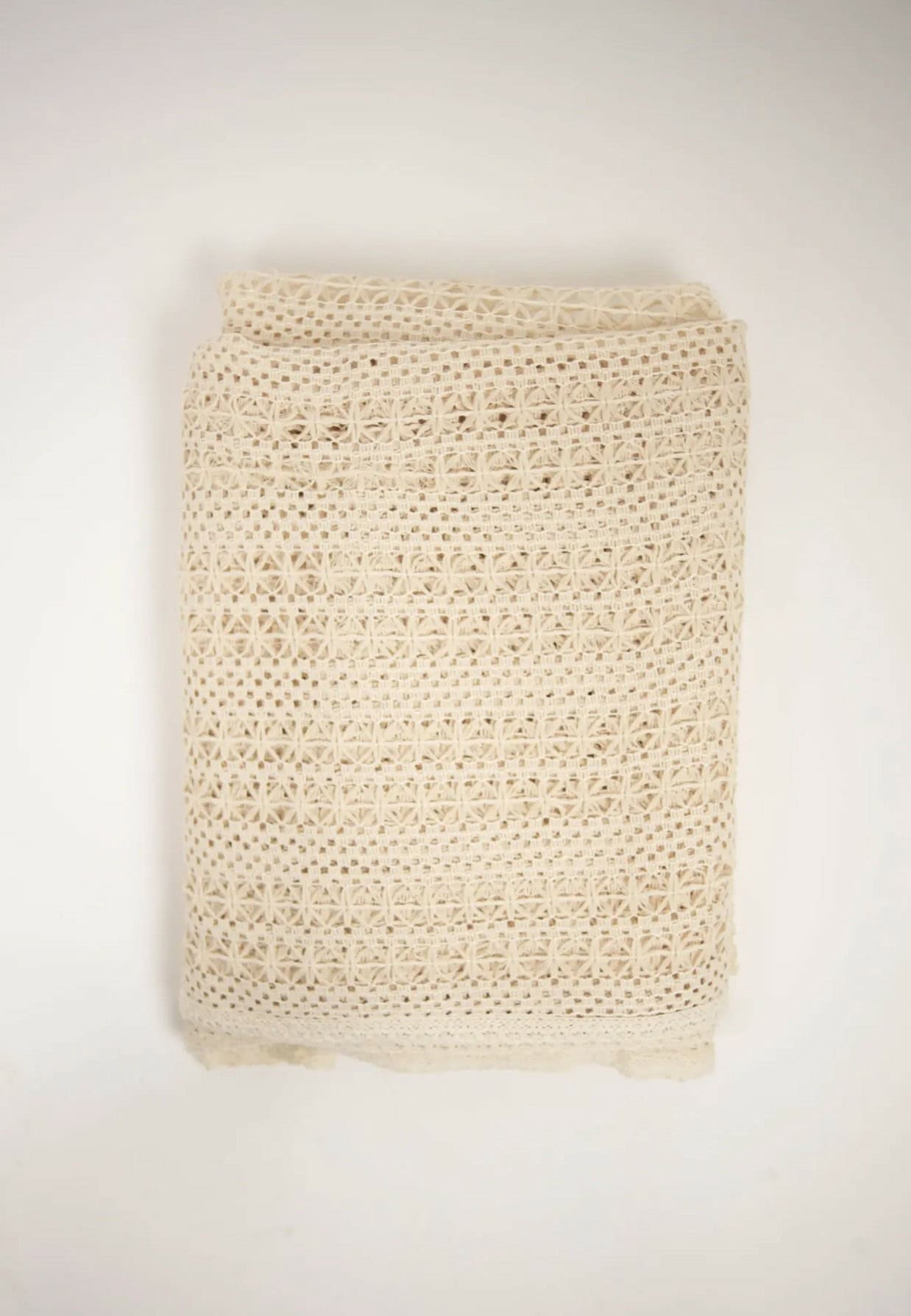 Heklet duk i naturfarget bomull 150 × 300 cm