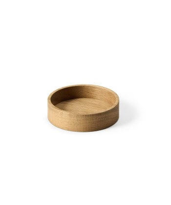 Wood Box Circle fra LIND DNA – rund oppbevaringsboks i naturfarget massiv eik, Ø 11 cm