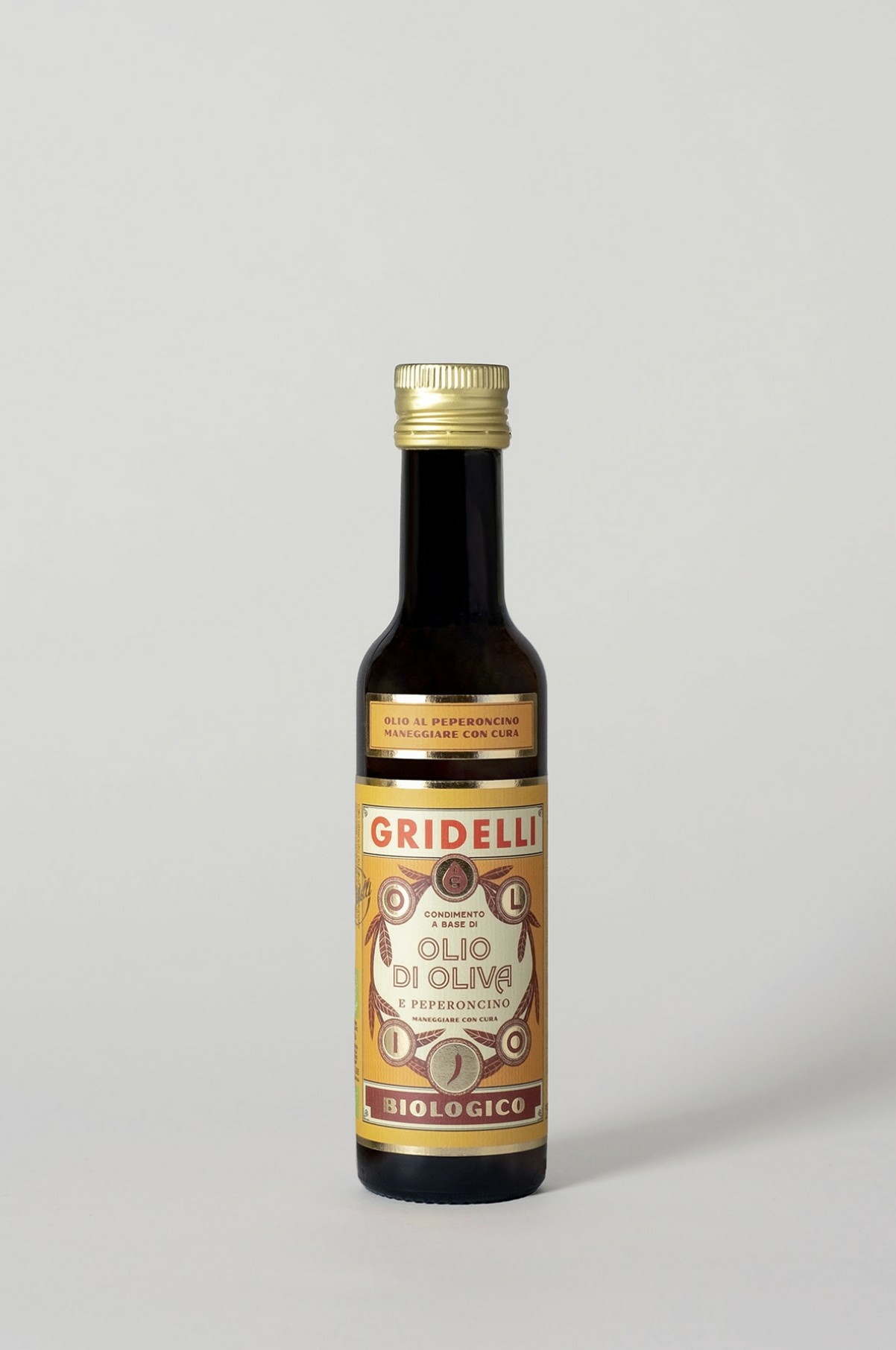 Gridelli Olio al Peperoncino økologisk olivenolje med chili i mørk glassflaske på 250 ml